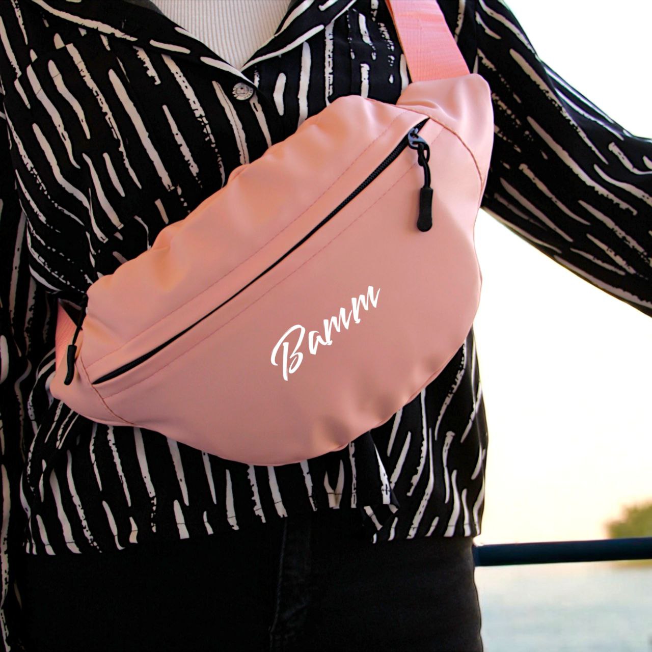 waist Stylish Waist Bag For Everyday Use - Adjustable Strap With Multiple Pockets