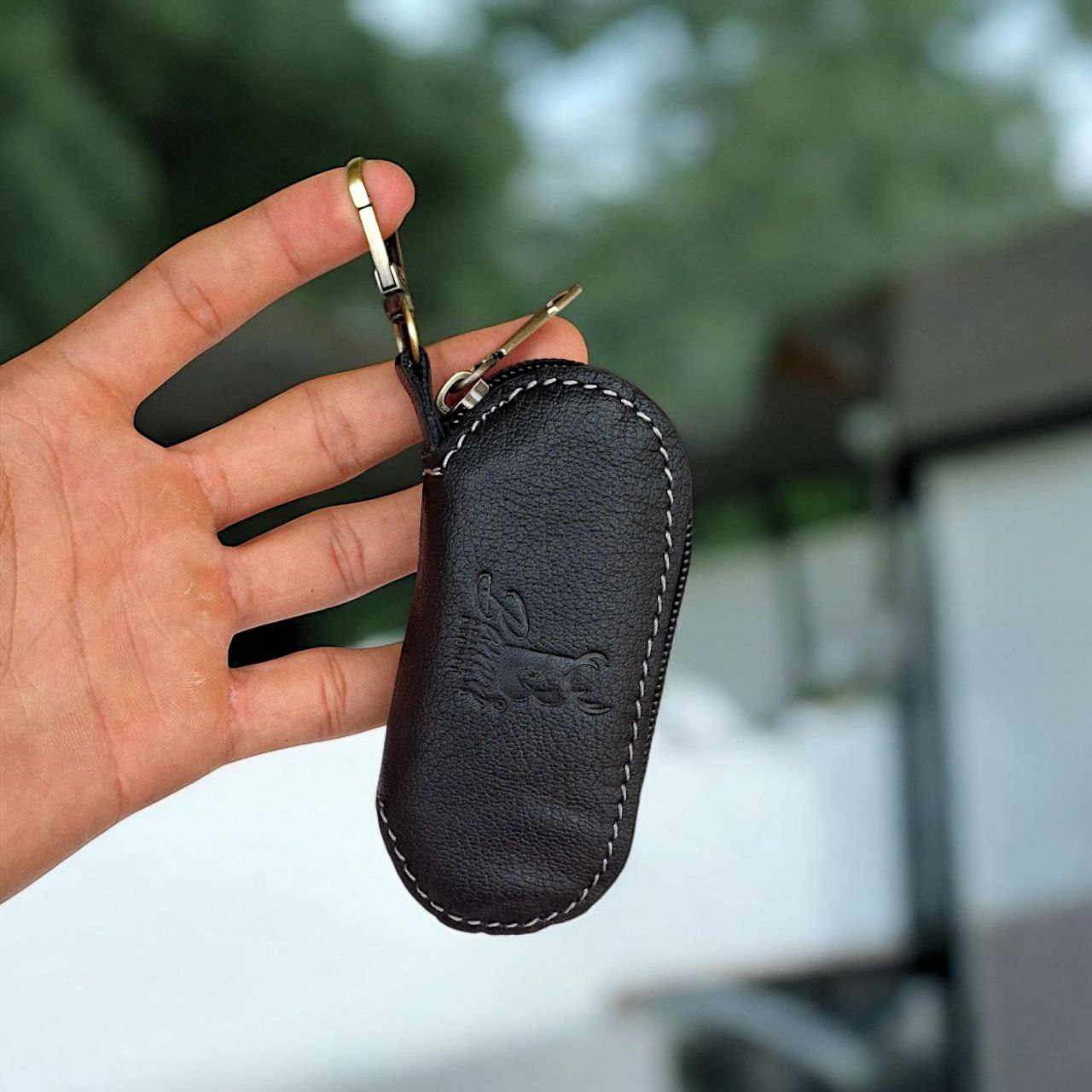 Natural Leather Keychain for Car Remote & Keys โ 5x11 cm
