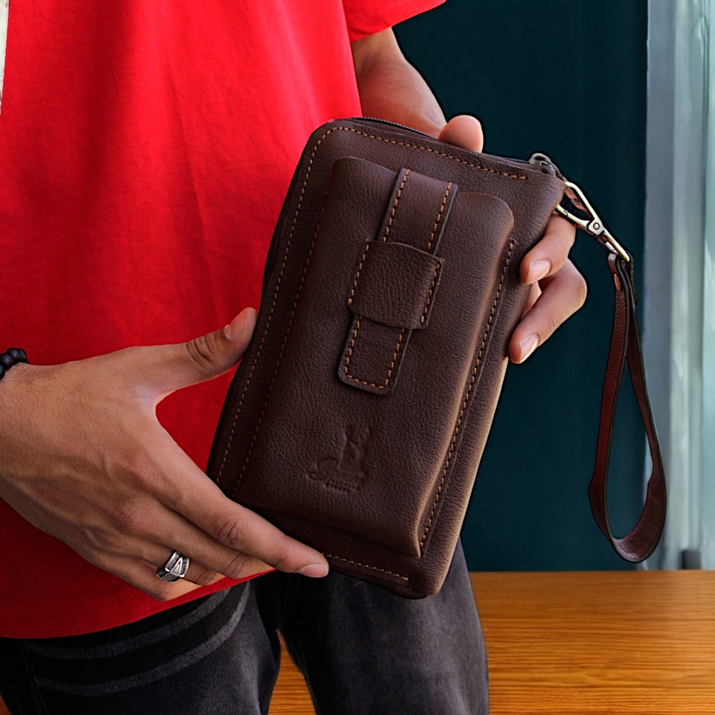 Premium Men’s Leather Handbag – Multi-Functional Organizer with Handle & Card Slots