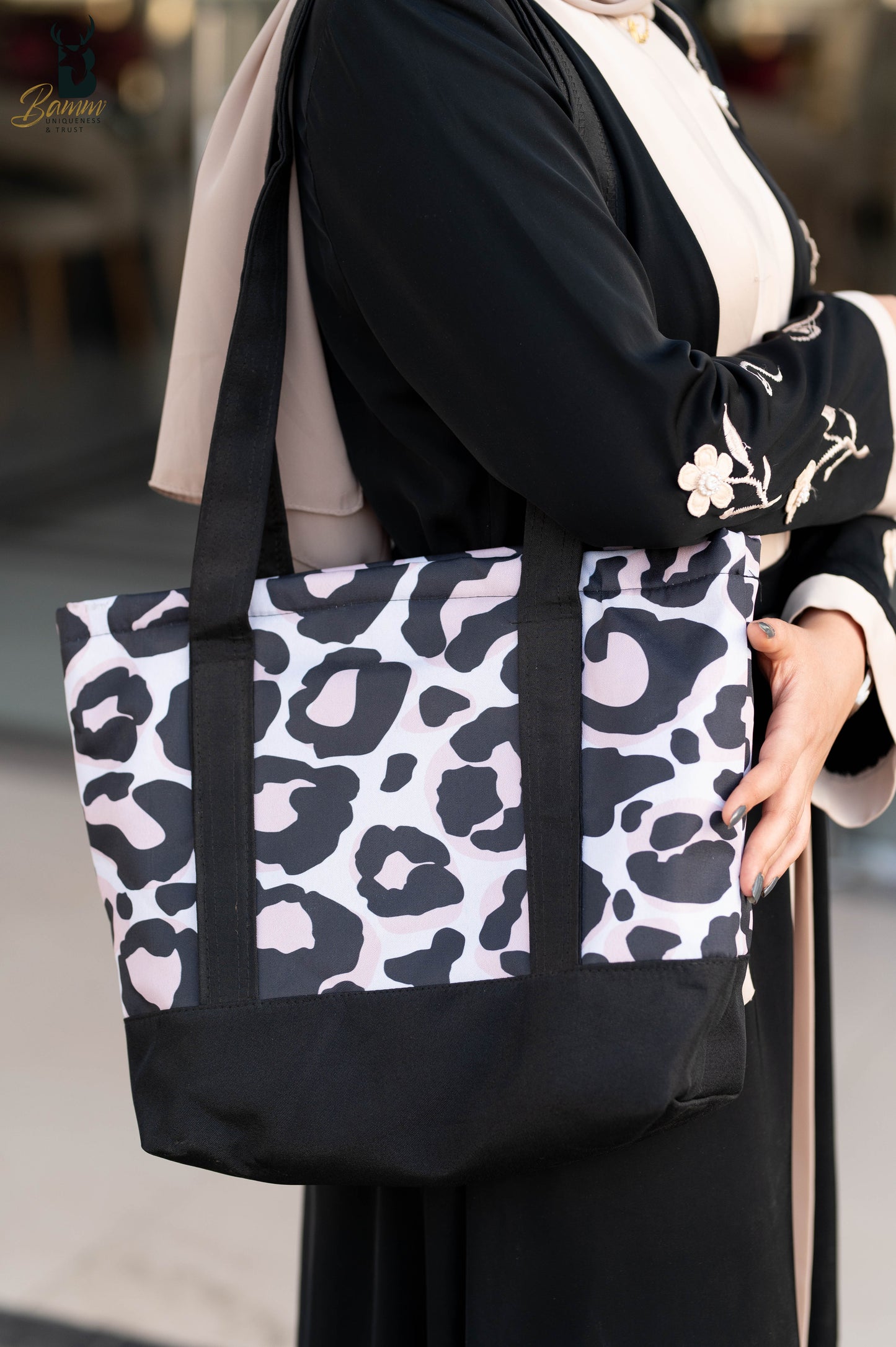 Spacious Polyester Tote Bag with Satin Handles – 30x40 cm, Multi-Compartment 8020