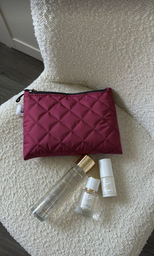 Waterproof Makeup Bag – Compact 16x21 cm Cosmetic Organizer for Travel & Daily Use