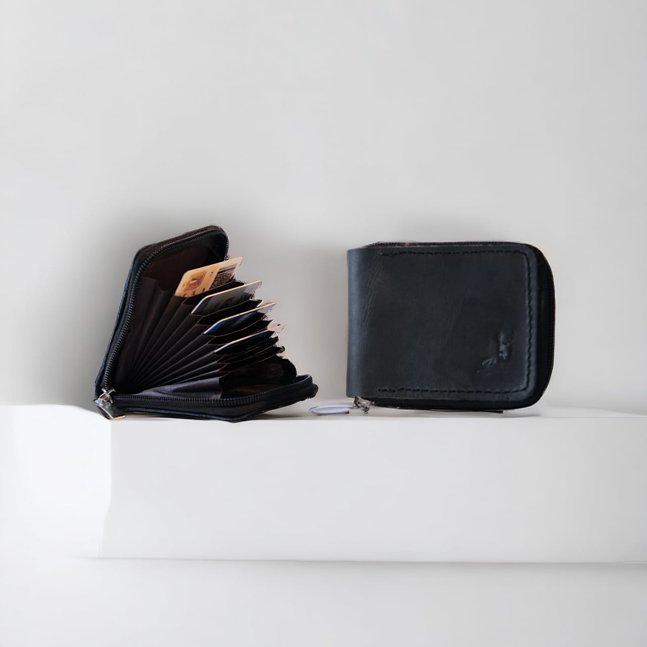 The Elegant and Practical Card Wallet 2265