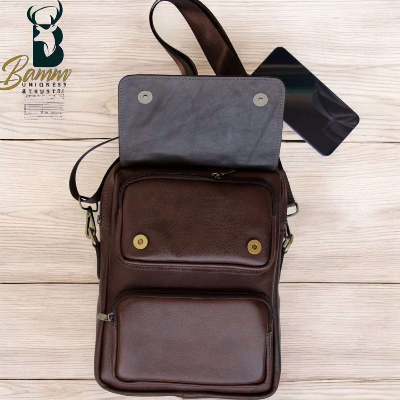 Men's Genuine Leather Handbag – Elegant & Functional Design