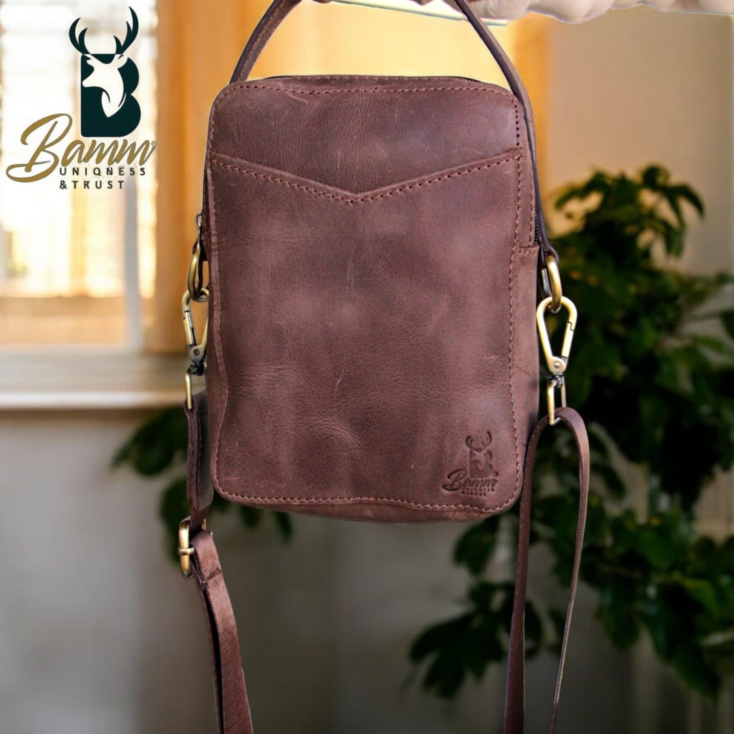 Men’s Genuine Leather Handbag – Leather – 20×15 cm – Main Zipper Compartment with Front & Back Pockets