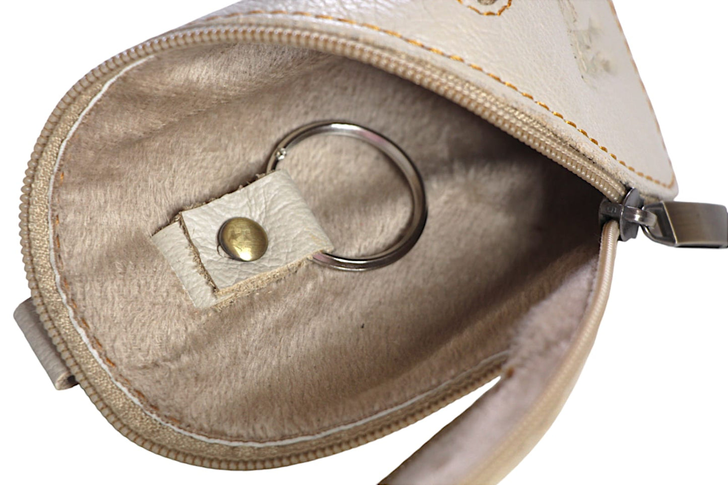 Premium Genuine Leather Keychain – Stylish & Durable 5004