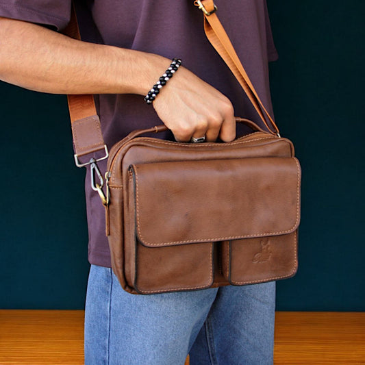 Genuine Leather Men’s Crossbody Bag – Multiple Pockets, Velvet Lining, Rust-Resistant Hardware
