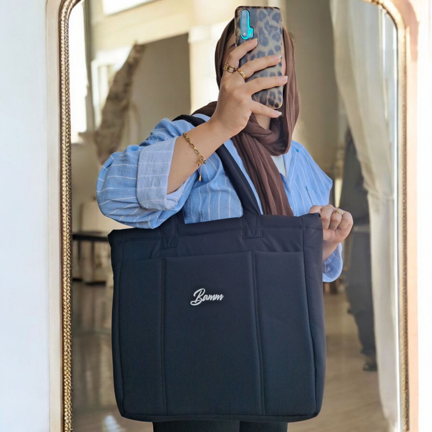 Women’s Waterproof Laptop Bag – Padded Shockproof Interior with Front Pocket & Divided Main Compartment – Size 35×37×10 cm