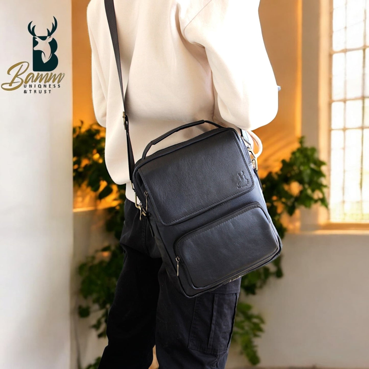 Men's Genuine Leather Handbag – Elegant & Functional Design