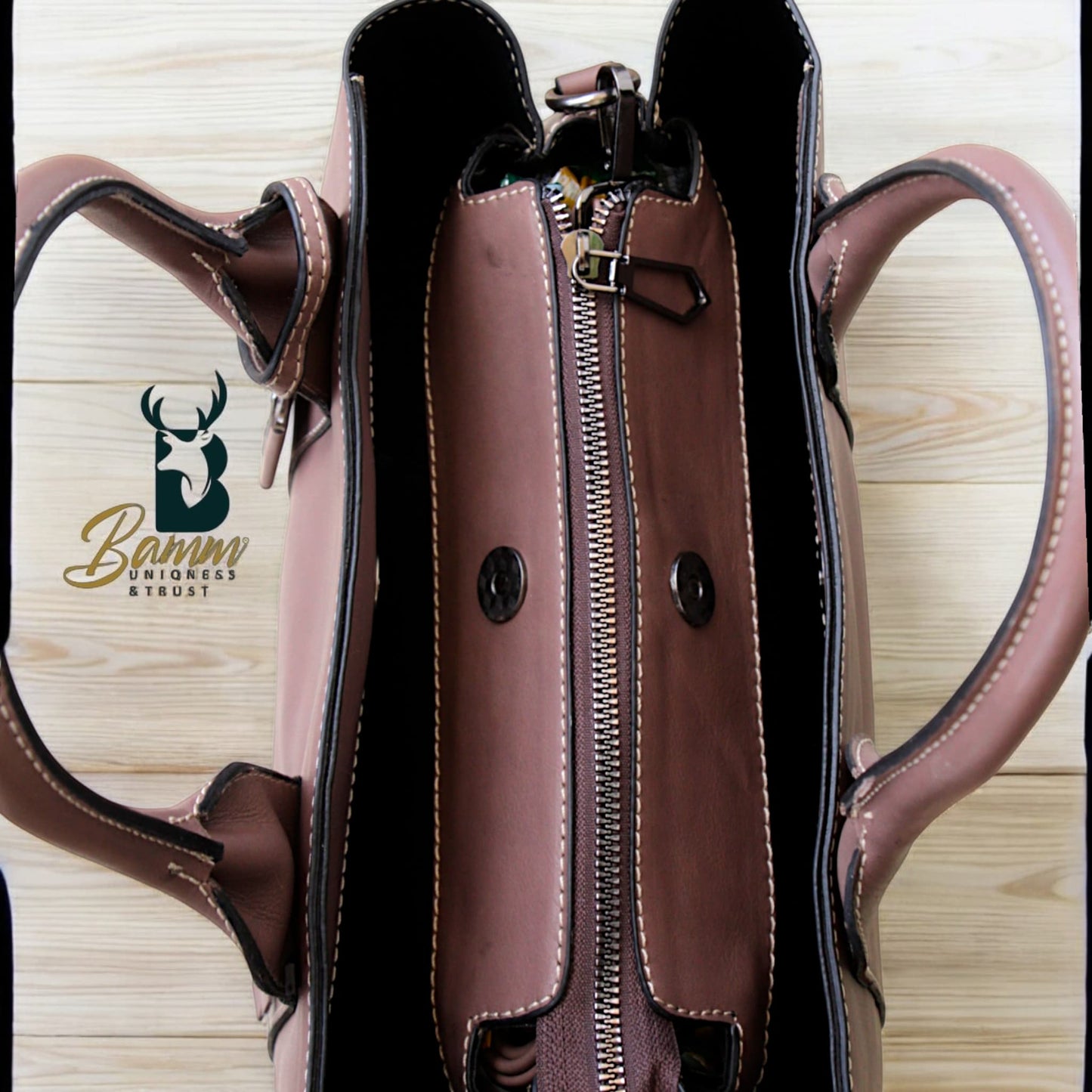 Elegant Women's Genuine Leather Handbag – Spacious & Stylish