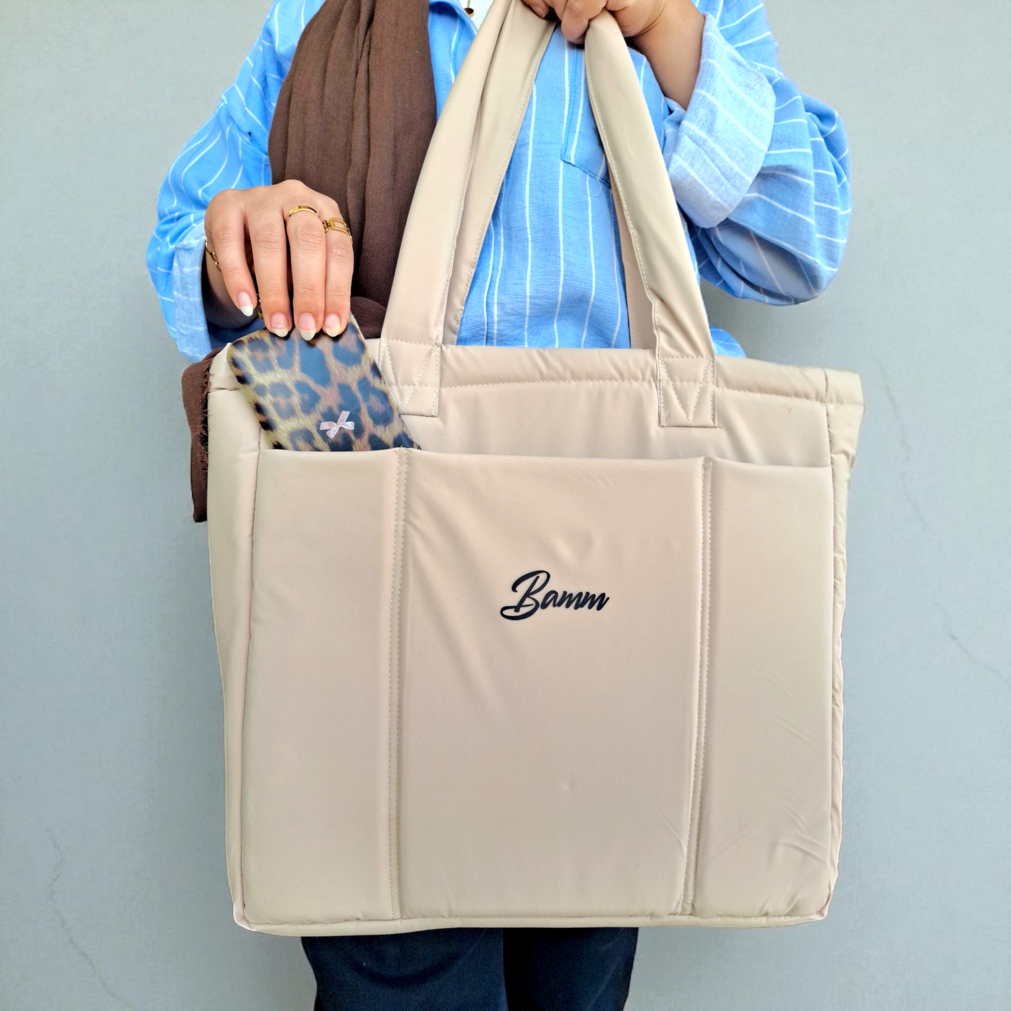 Women’s Waterproof Laptop Bag – Padded Shockproof Interior with Front Pocket & Divided Main Compartment – Size 35×37×10 cm