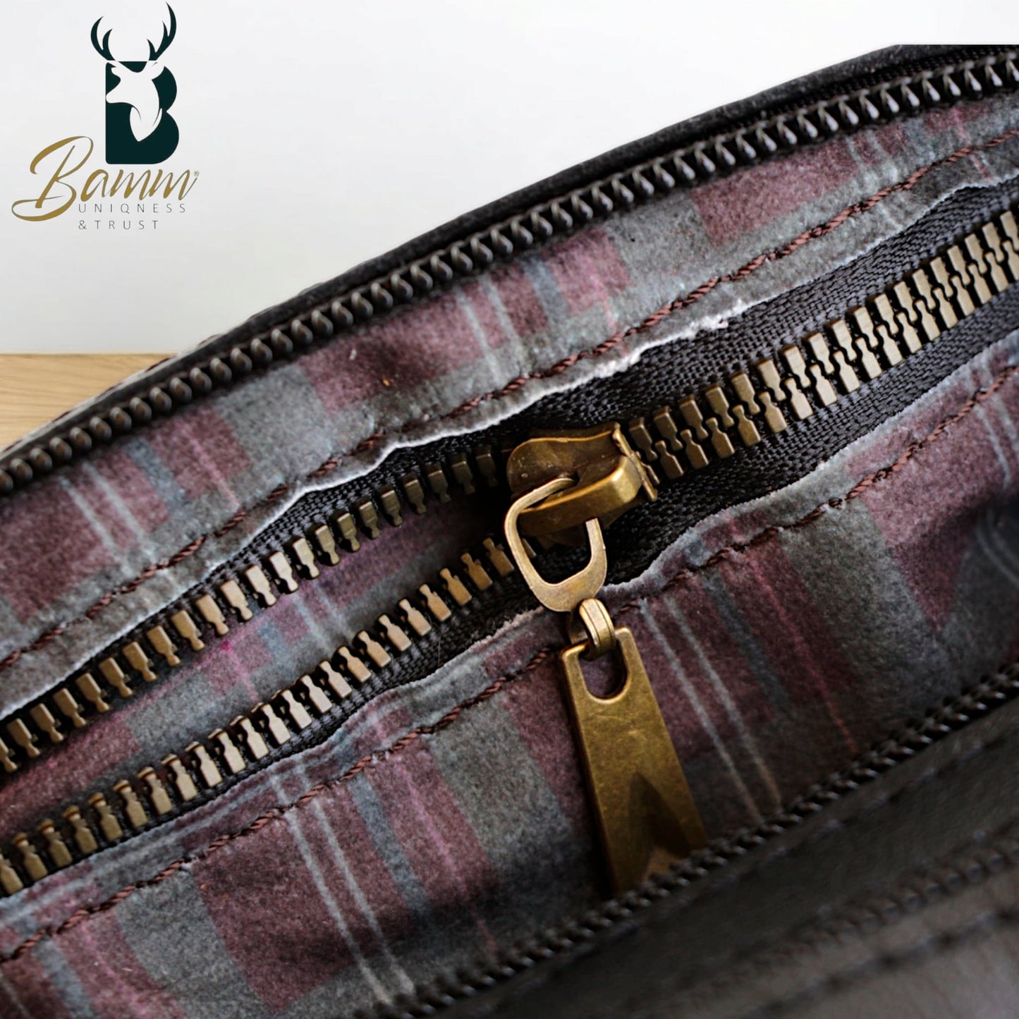 Elegant men's leather handbag 2814
